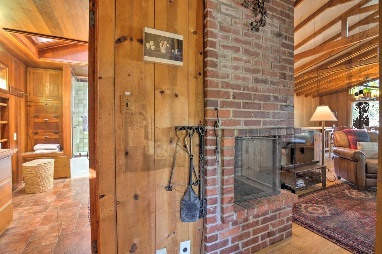 Hillside Home With Deck And Views Of Tomales Bay! Ілвернес Екстер'єр фото